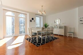 Marquês de Pombal Deluxe by Homing