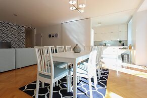 Marquês de Pombal Deluxe by Homing