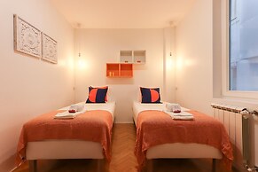 Marquês de Pombal Deluxe by Homing