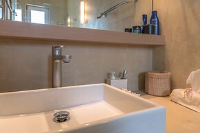 Hera iconic Mykonian Villa