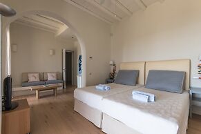 Hera iconic Mykonian Villa