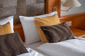 Grichting Hotel & Serviced Apartments
