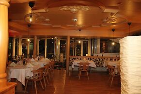 Grichting Hotel & Serviced Apartments