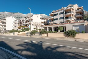 Villa Tucepi Apartments