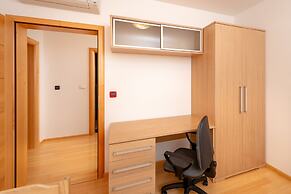 Villa Tucepi Apartments