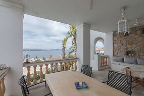 Villa Sonali with Breathtaking Views
