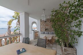 Villa Sonali with Breathtaking Views