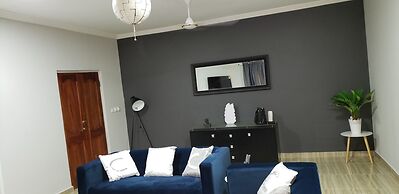 Candice serviced Apartment