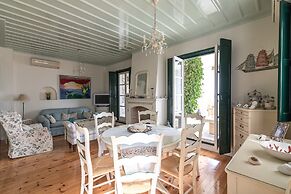 Villa Heliana Enchanting Seaviews