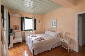 Villa Heliana Enchanting Seaviews