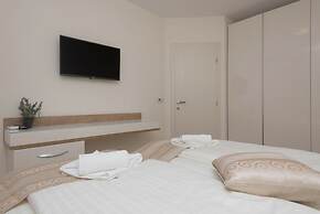 Apartments Leone