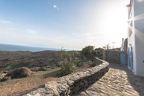 Villa Cycladic Breeze Tranquil & Private