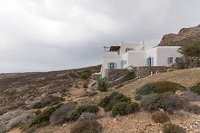 Villa Cycladic Breeze Tranquil & Private