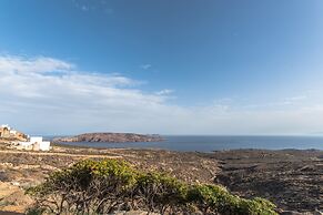 Villa Cycladic Breeze Tranquil & Private