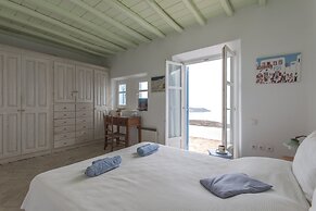 Villa Cycladic Breeze Tranquil & Private