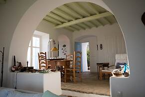 Villa Cycladic Breeze Tranquil & Private