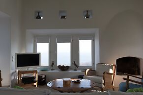 Villa Cycladic Breeze Tranquil & Private
