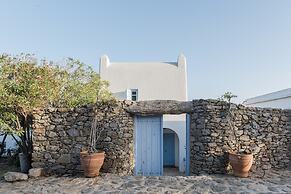 Villa Cycladic Breeze Tranquil & Private