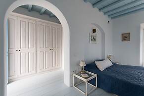 Villa Cycladic Breeze Tranquil & Private
