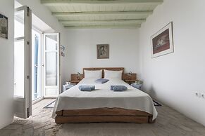 Villa Cycladic Breeze Tranquil & Private