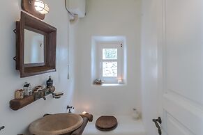 Villa Cycladic Breeze Tranquil & Private