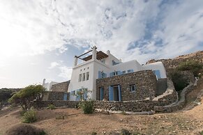 Villa Cycladic Breeze Tranquil & Private