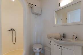 Villa Cycladic Breeze Tranquil & Private