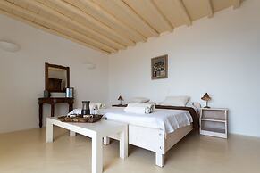 Villa Cycladic Breeze Tranquil & Private