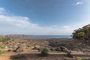Villa Cycladic Breeze Tranquil & Private