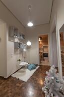 Athenian Gem in Kolonaki boho-chic apt