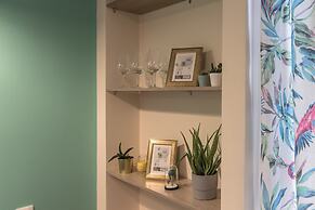 Athenian Gem in Kolonaki boho-chic apt