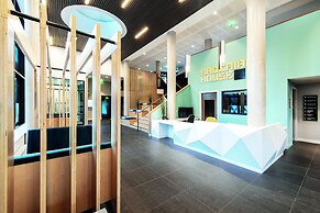 Yugo Explore - Ardcairn House