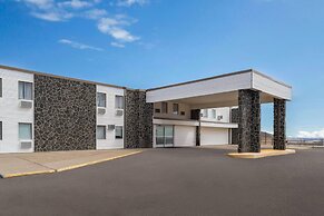 Days Inn by Wyndham Mandan Bismarck Area