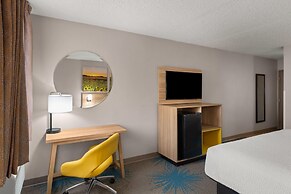 Days Inn by Wyndham Mandan Bismarck Area