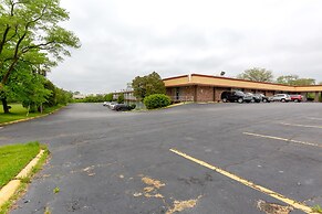 Americas Best Value Inn Rockford