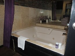 The Whispering Pines Inn Bed & Breakfast