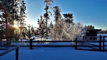 Woodhouse Cottages and Ranch