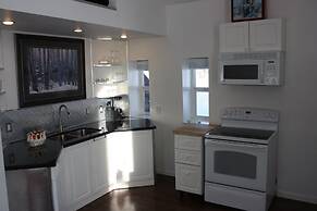 Woodhouse Cottages and Ranch