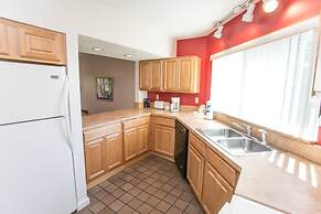 Hibiscus Condo - Pool View, 2br/2bth, 3 Pools, Wifi
