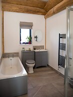 Braisty Woods - Knotty & Nice