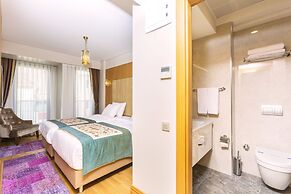 Obelisk Hotel & Suites