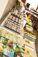 Obelisk Hotel & Suites