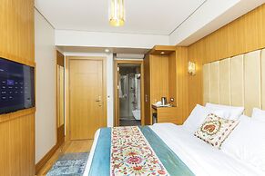 Obelisk Hotel & Suites