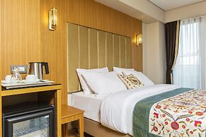 Obelisk Hotel & Suites