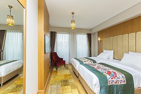 Obelisk Hotel & Suites