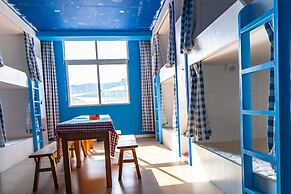 ShangriLa Free Life Youth Hostel