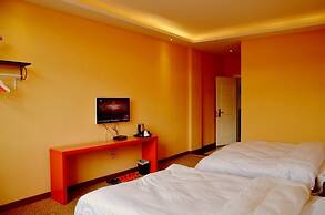 ShangriLa Free Life Youth Hostel