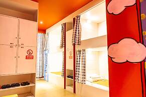 ShangriLa Free Life Youth Hostel