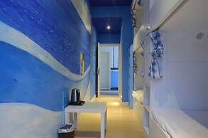 ShangriLa Free Life Youth Hostel