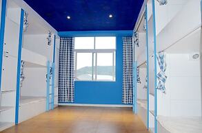 ShangriLa Free Life Youth Hostel